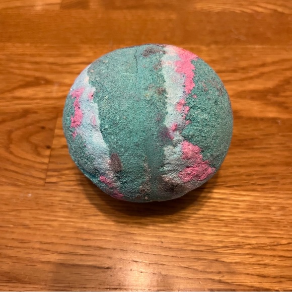 Lush Bath & Body Lush Mermaid Bath Bomb Spongebob Kitchen Box